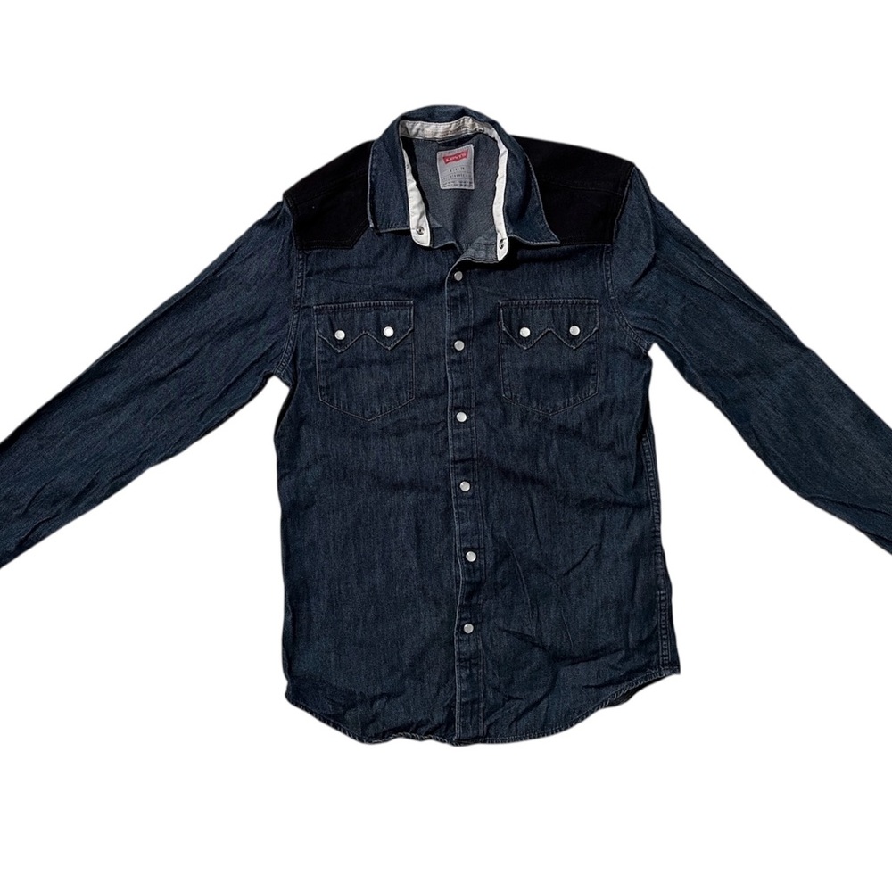 Levi's Women’s Barstow Western Denim Dark Blue Button Down Shirt, small